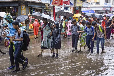 கனமழை: வால்பாறை பள்ளிகளுக்கு நாளை விடுமுறை